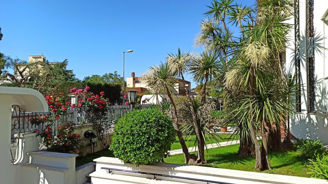 Villa Mary - Apartments Trani Exteriér fotografie