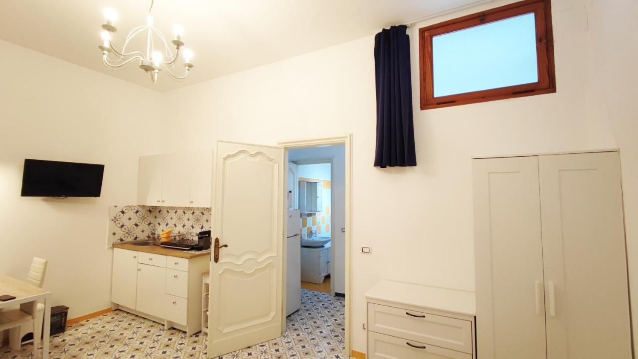 Villa Mary - Apartments Trani Exteriér fotografie